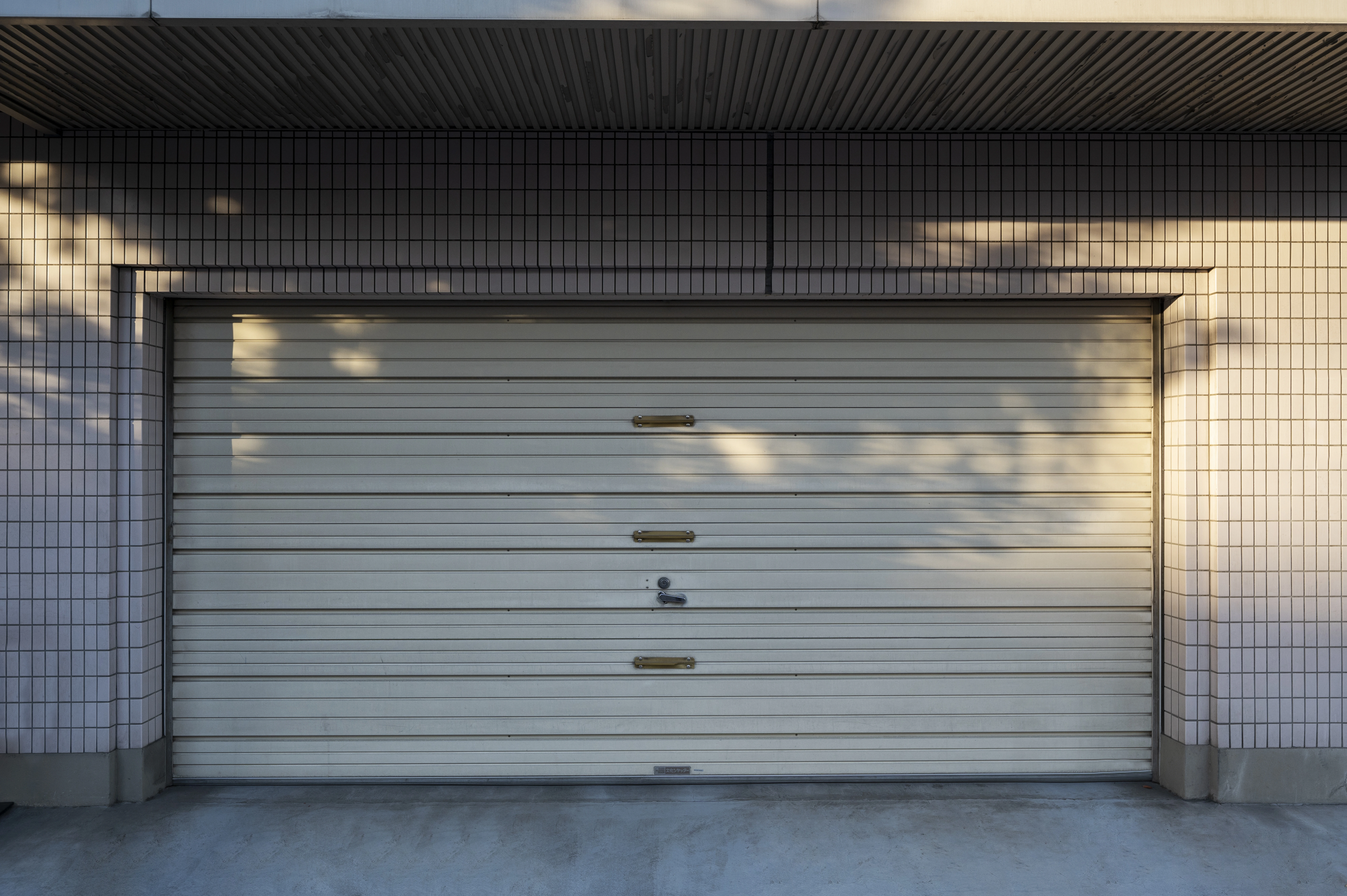 Professional garage door repair and installation in Venice, CA